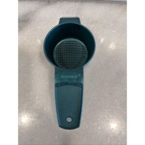 Tupperware Mini Sifter / Tea Strainer